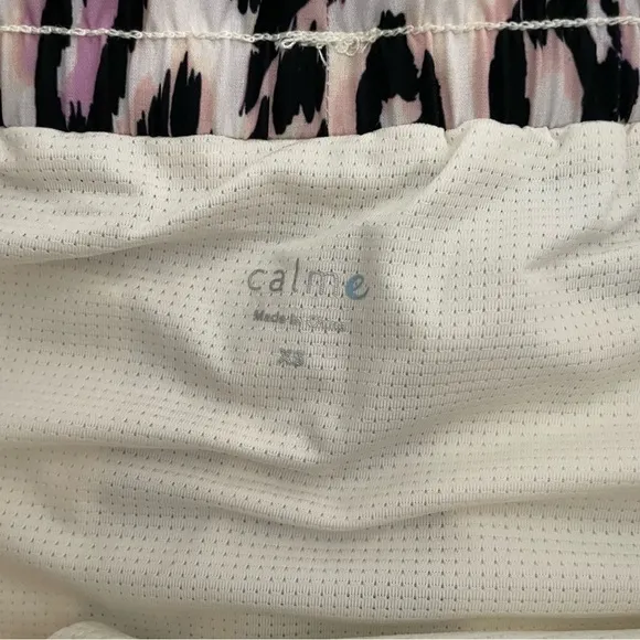 - 🆕NWT Johnny Was Calme Animal Print Element Hike Shorts