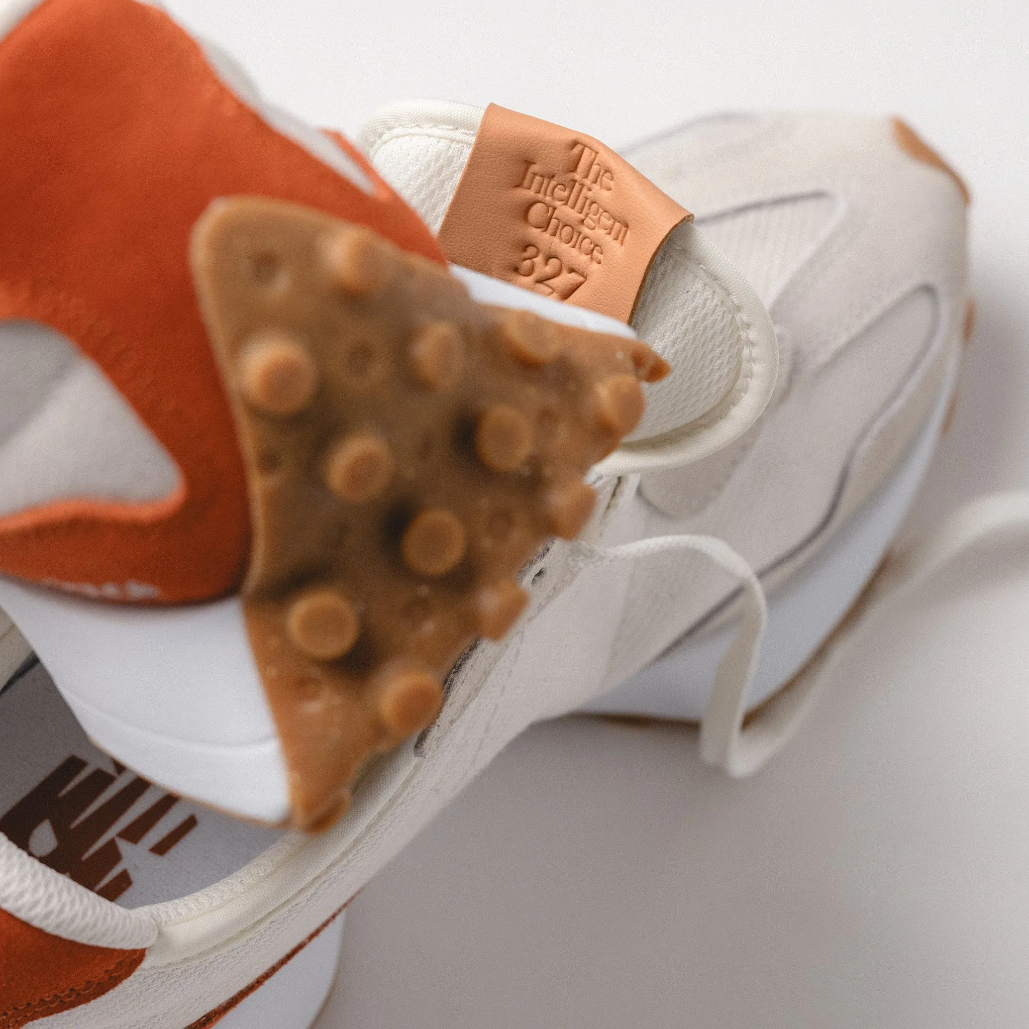 327 V1 - RUST - SUEDE/MESH