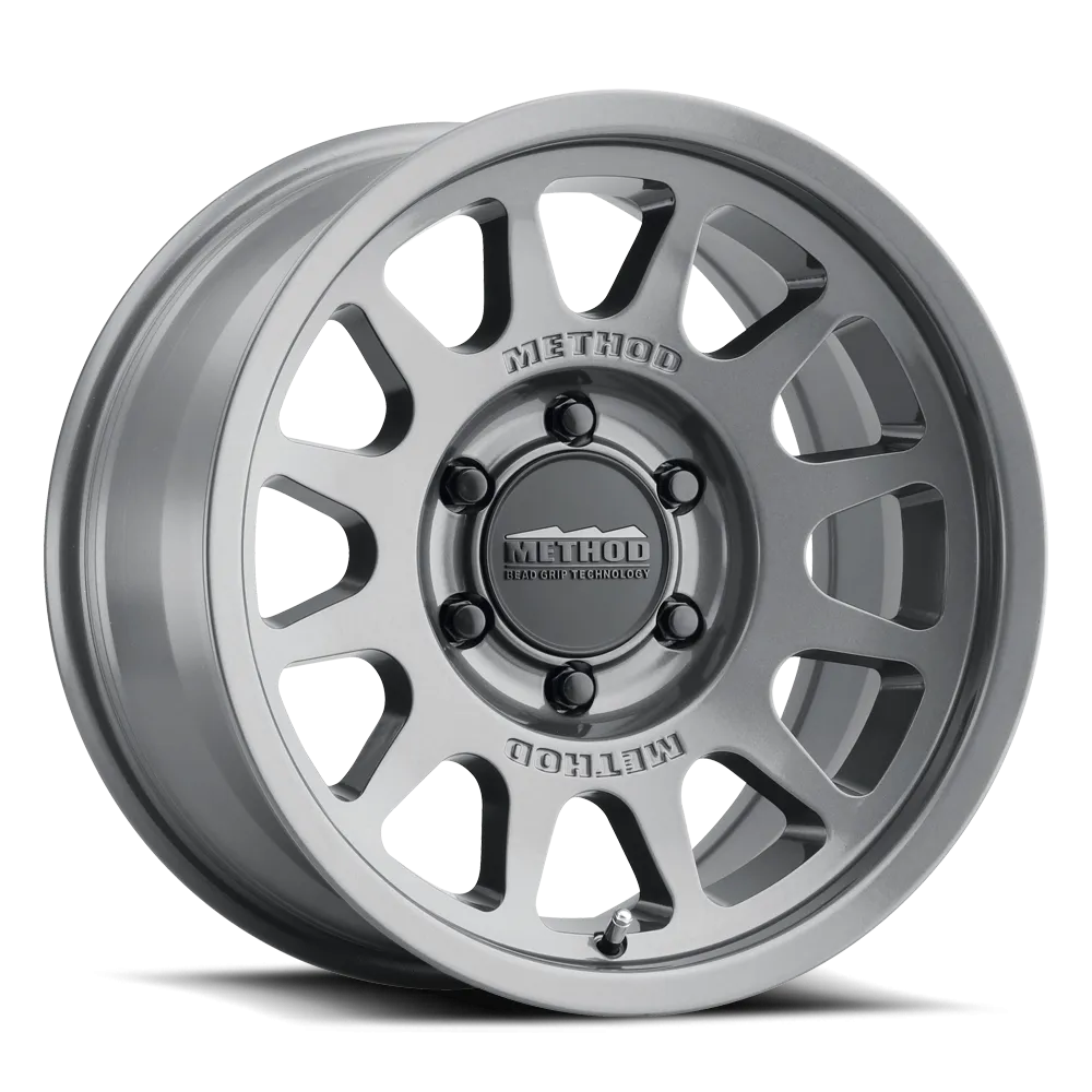 703 | Gloss Titanium