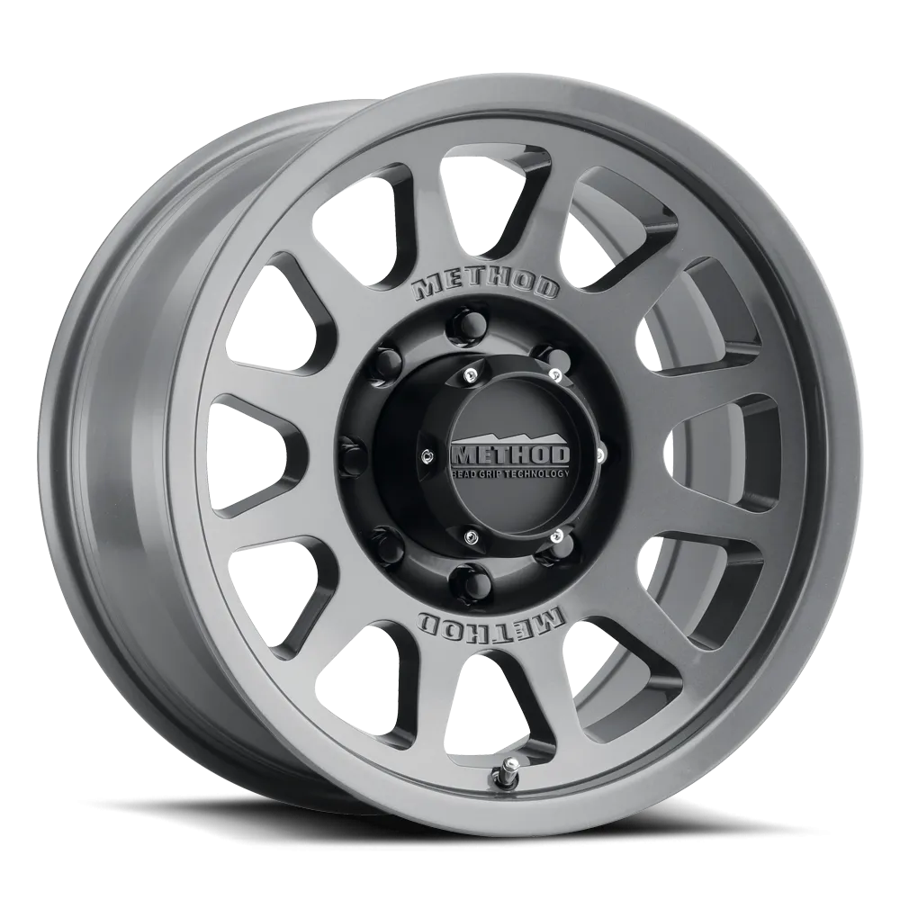 703 | Gloss Titanium