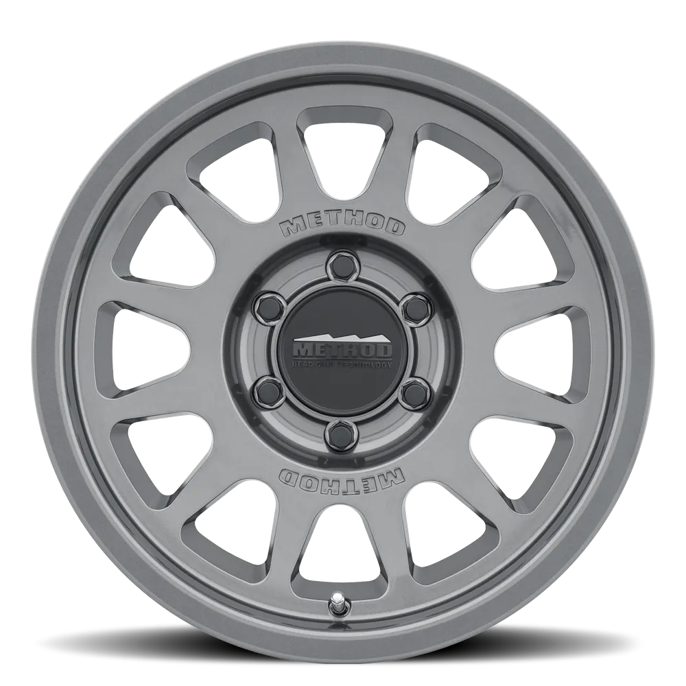 703 | Gloss Titanium