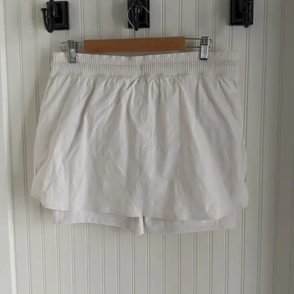 Athleta Trekkie Skort Magnolia White NWT