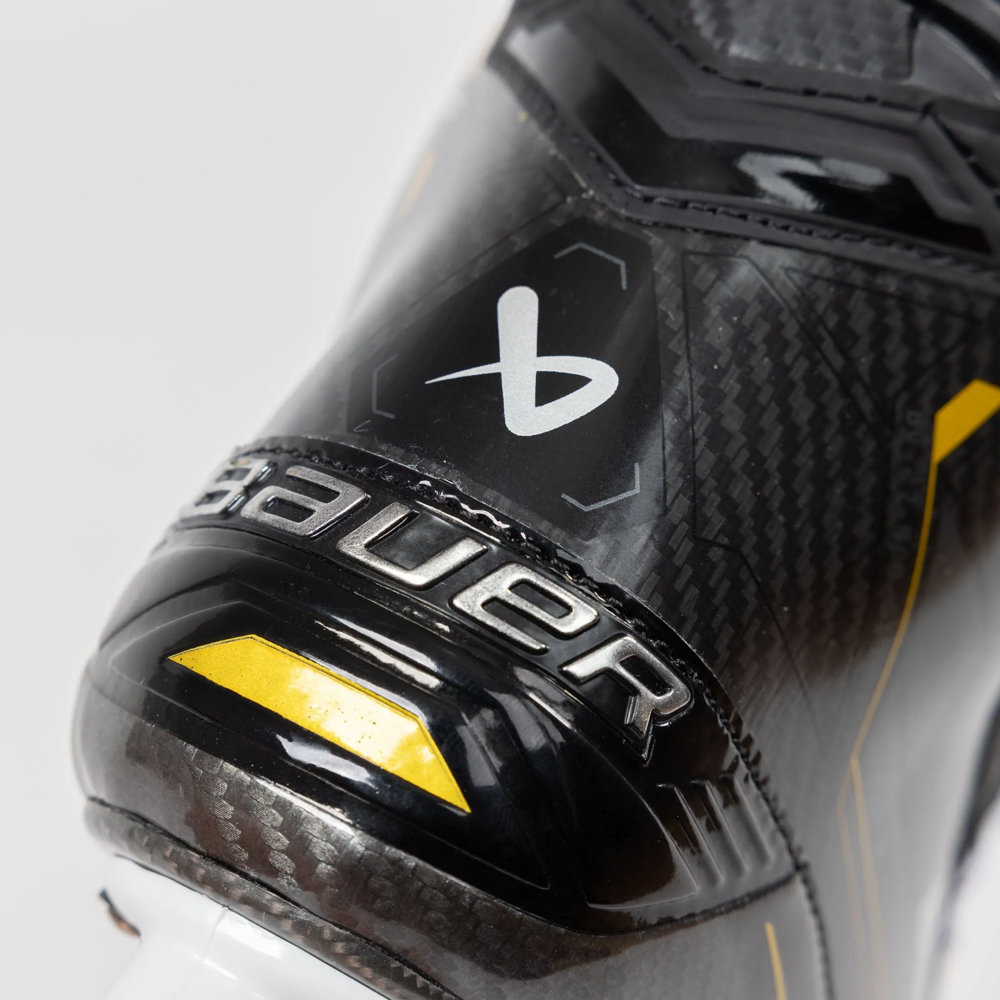 Bauer Supreme M5 Pro Intermediate Hockey Skates w/ Pulse Steel