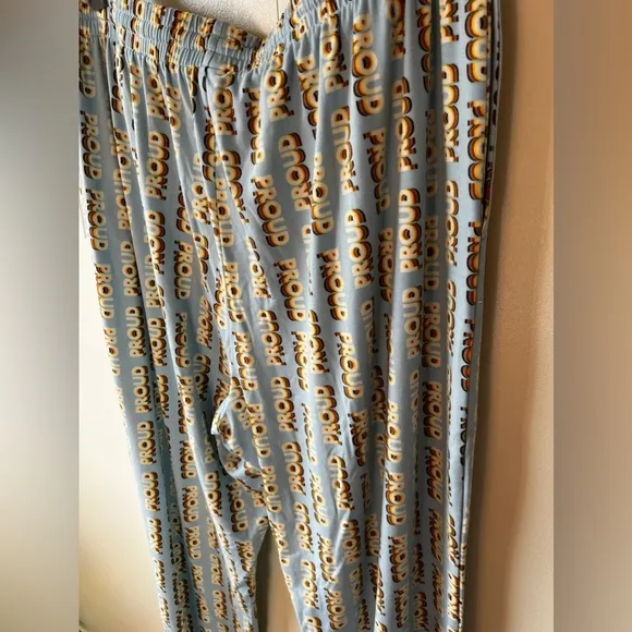 BP. Be Proud Pride Print NWT Gender Inclusive Joggers In Blue Falls Mania Size L