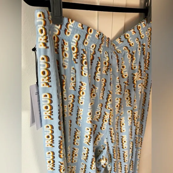 BP. Be Proud Pride Print NWT Gender Inclusive Joggers In Blue Falls Mania Size L