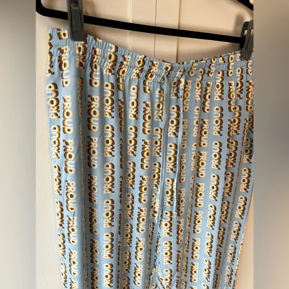 BP. Be Proud Pride Print NWT Gender Inclusive Joggers In Blue Falls Mania Size L