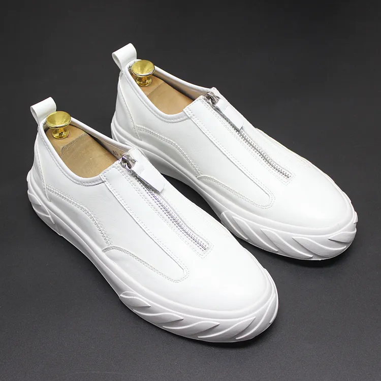Bright shiny glossy leather paint low-top shoes
