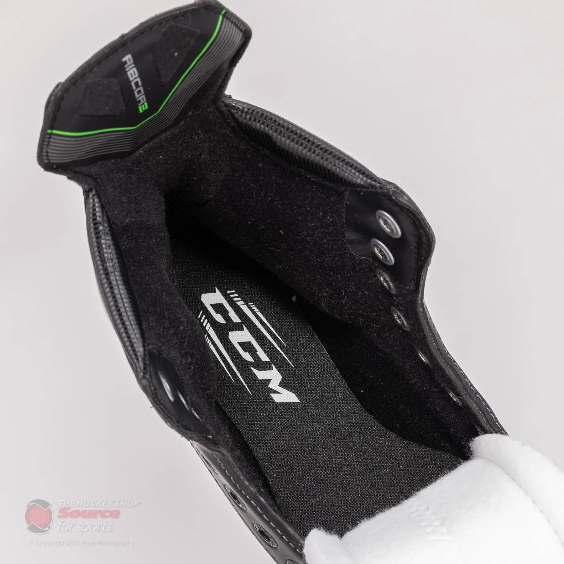 CCM RIBCOR 88K Intermediate Hockey Skates