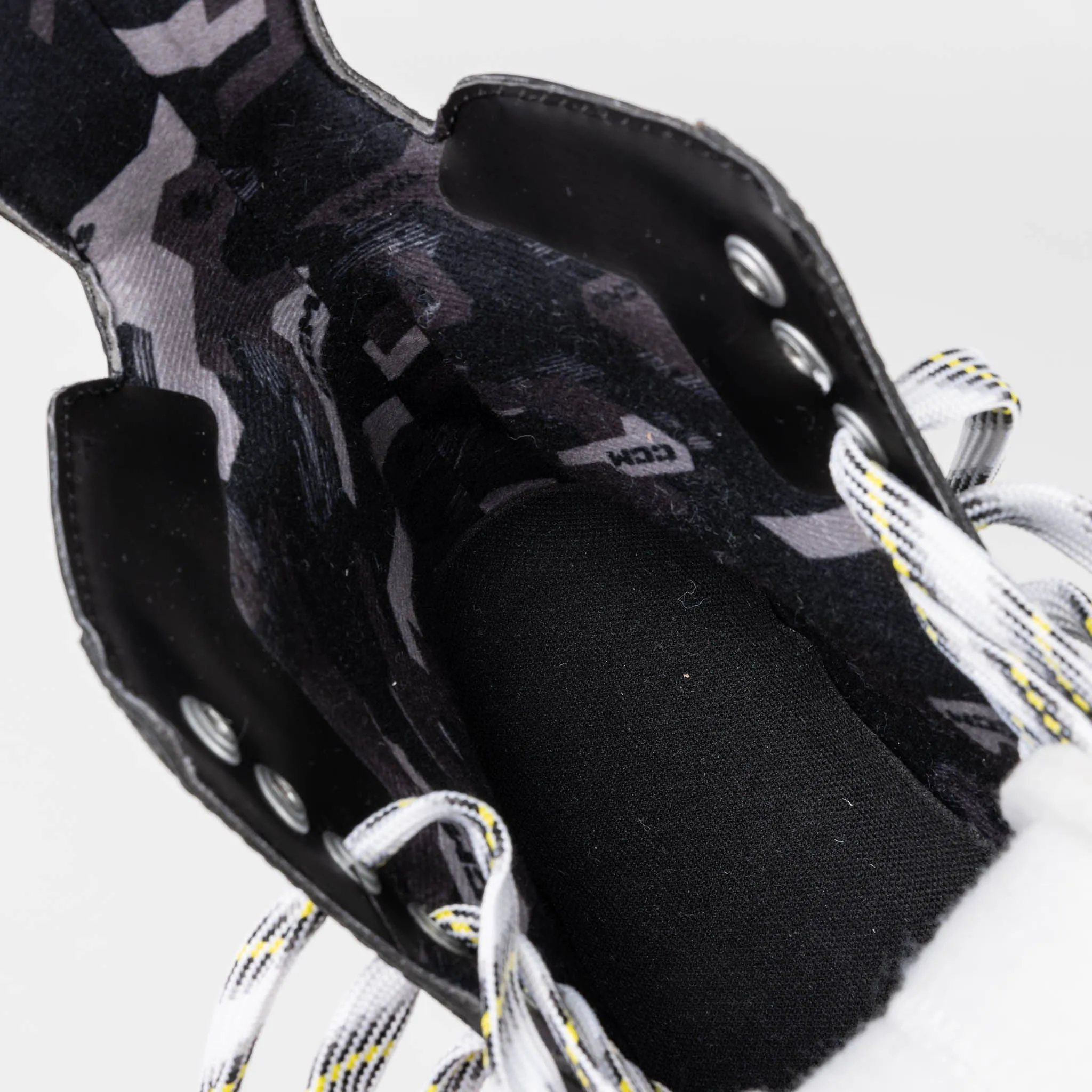 CCM Tacks AS570 Senior Hockey Skates