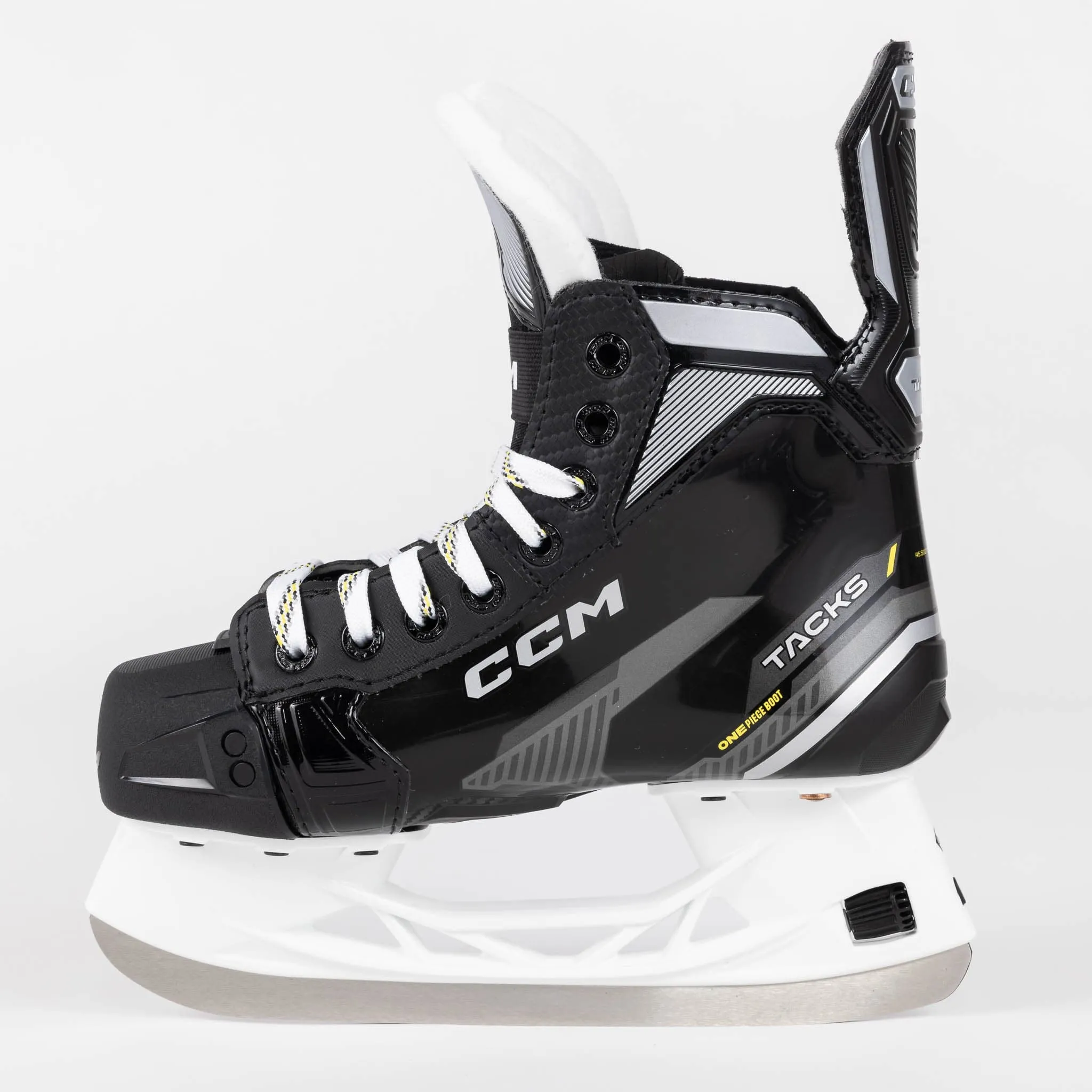 CCM Tacks AS580 Junior Hockey Skates