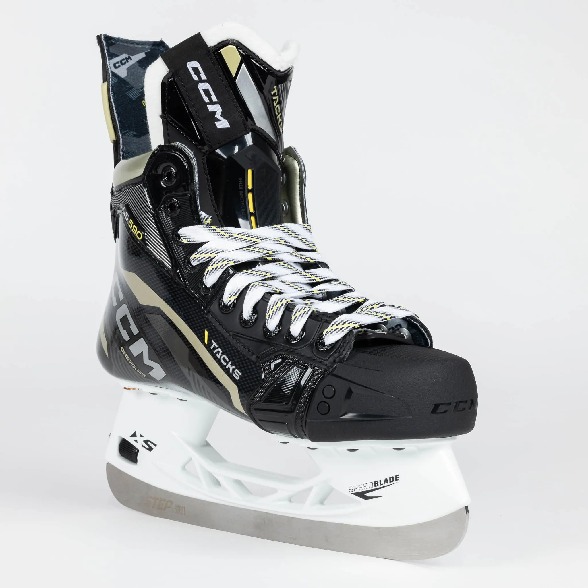 CCM Tacks AS590 Intermediate Hockey Skates