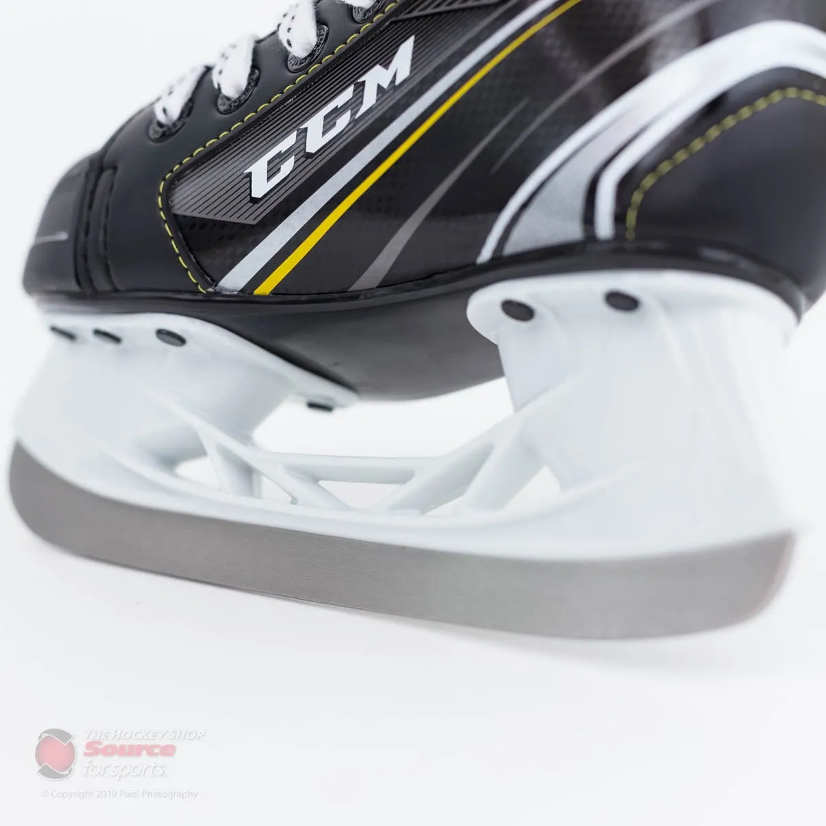 CCM Tacks Vector Pro Youth Hockey Skates (2018)