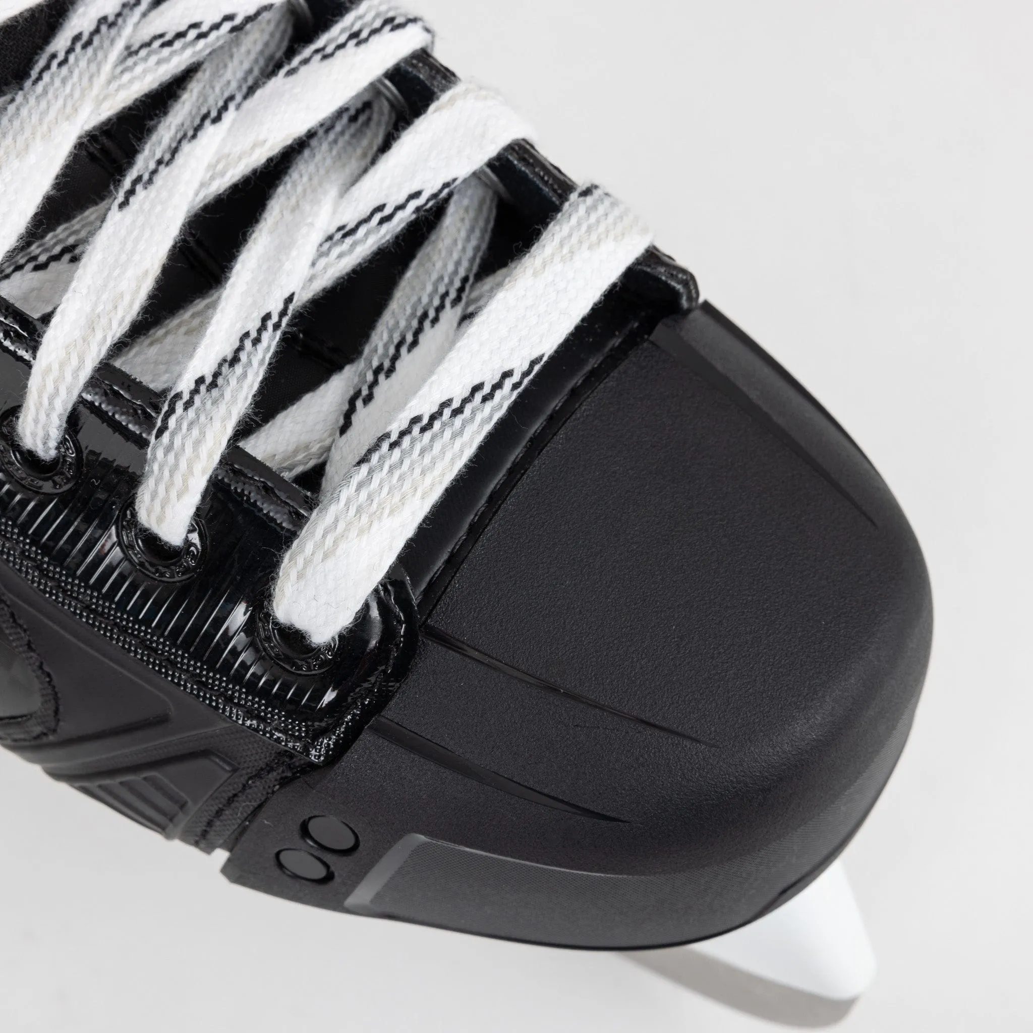 CCM Tacks XF80 Intermediate Hockey Skates