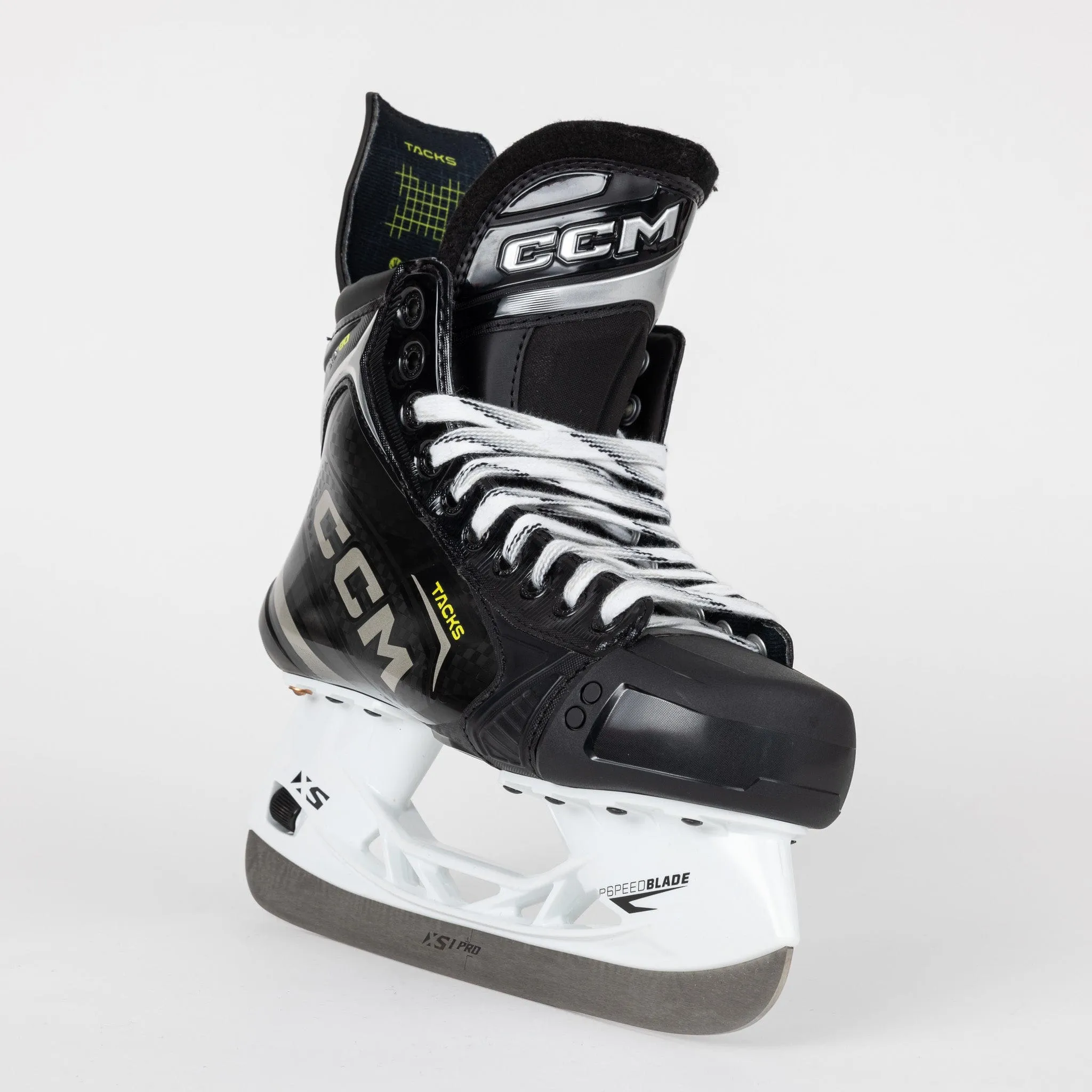 CCM Tacks XF80 Intermediate Hockey Skates