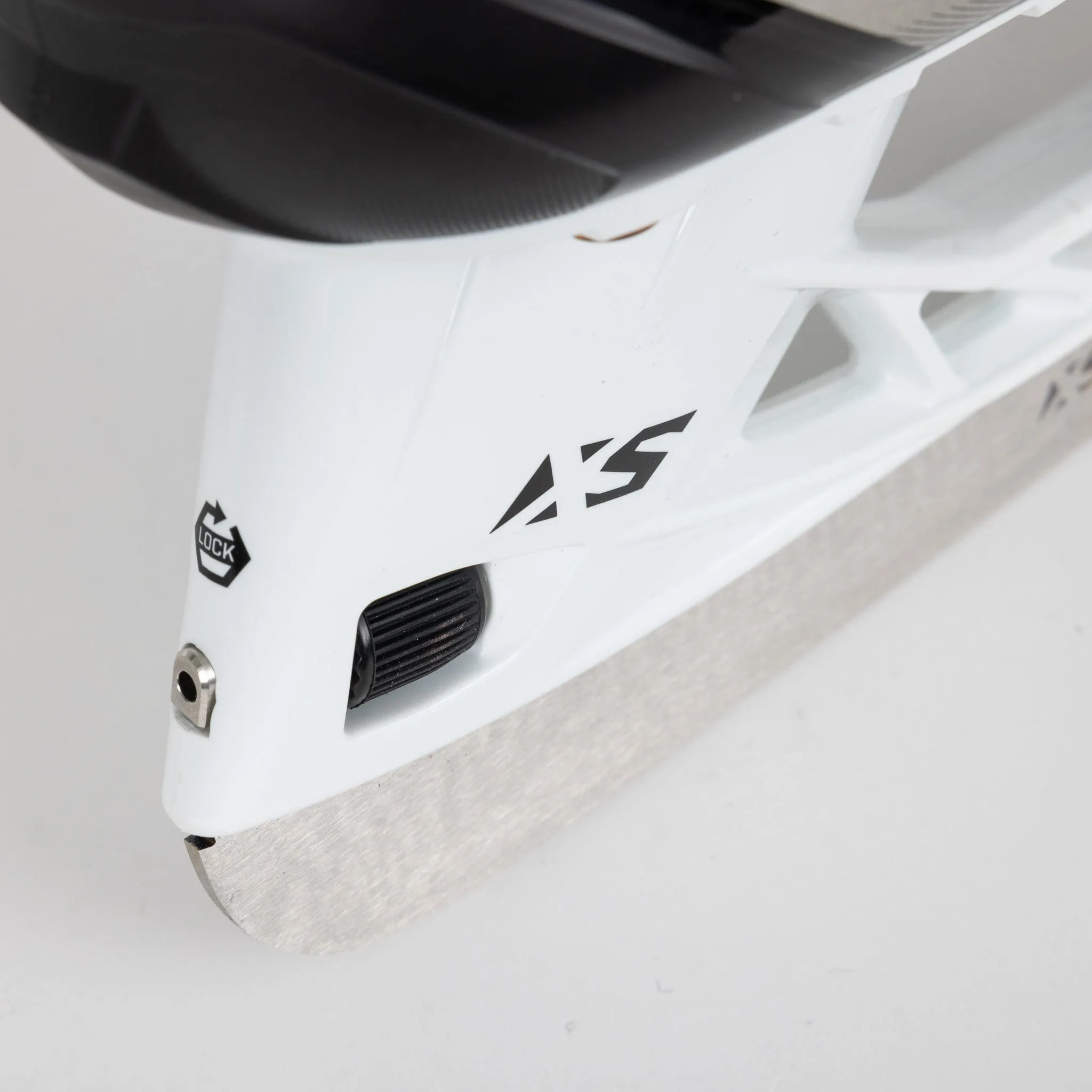 CCM Tacks XF80 Intermediate Hockey Skates