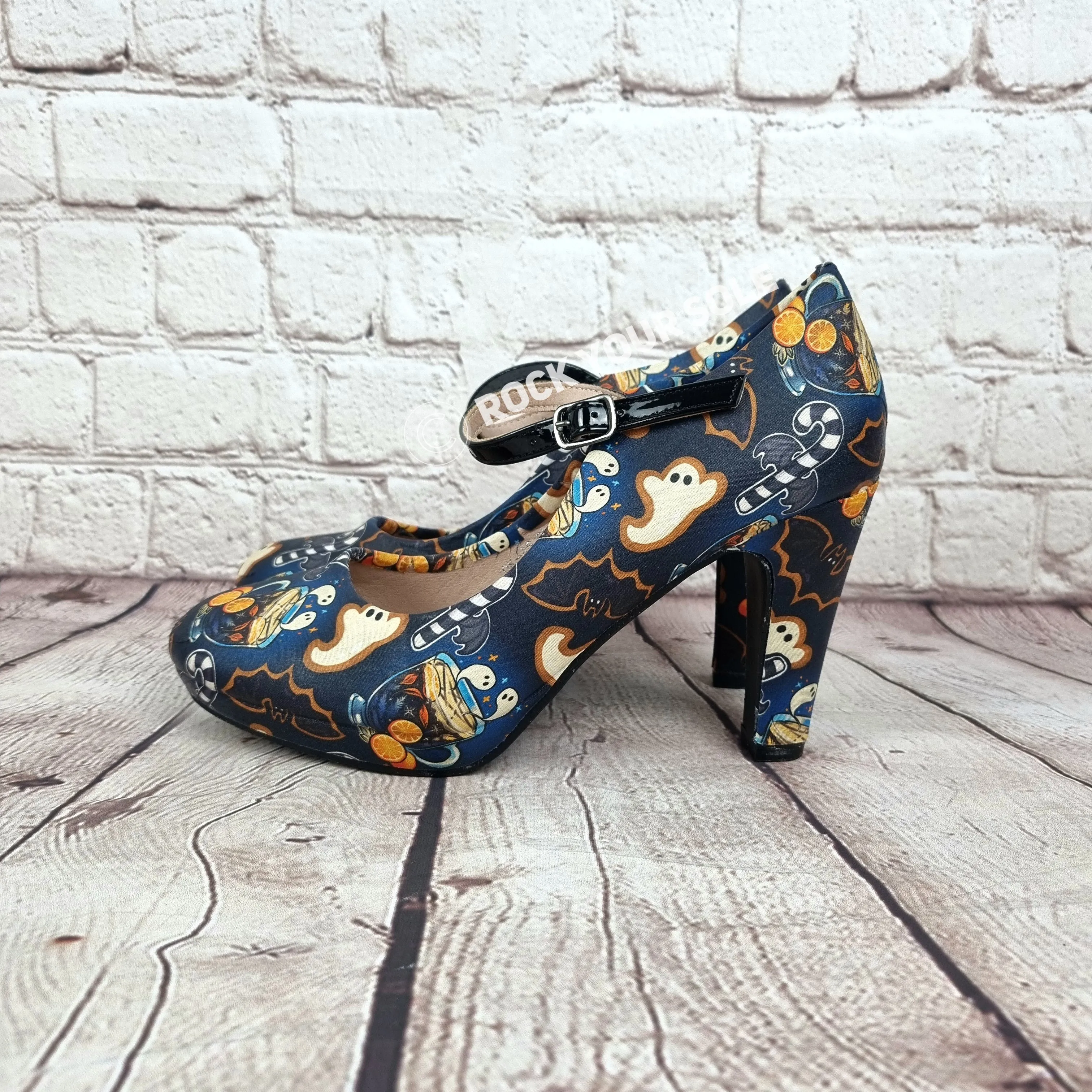 Christmas Ghost Tea 4inch heels with staps