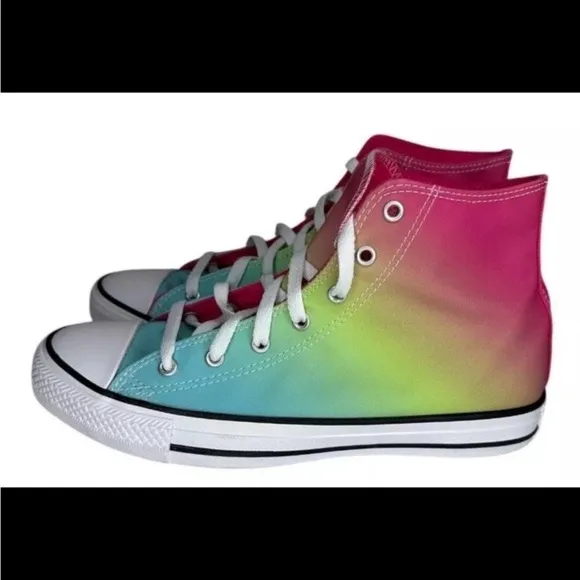 Converse Size 7 Chuck Taylor All Star HI TOP Rainbow Shoes