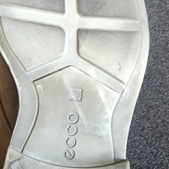 ECCO Tan dress shoes 40