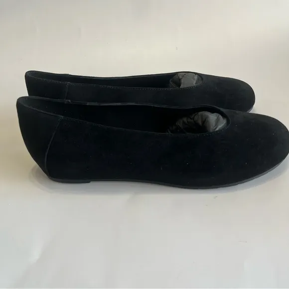 Eileen Fisher Women's 9 Una Hidden Wedge Ballet Flat Black Suede Leather