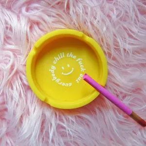 Everybody Chill Silicone Ashtray