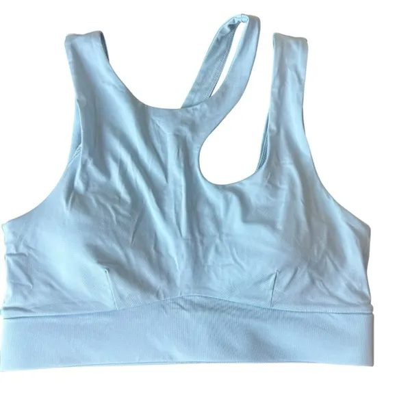 Fabletics Callie Medium Impact Sports Bra in Sky Way Blue Size Medium