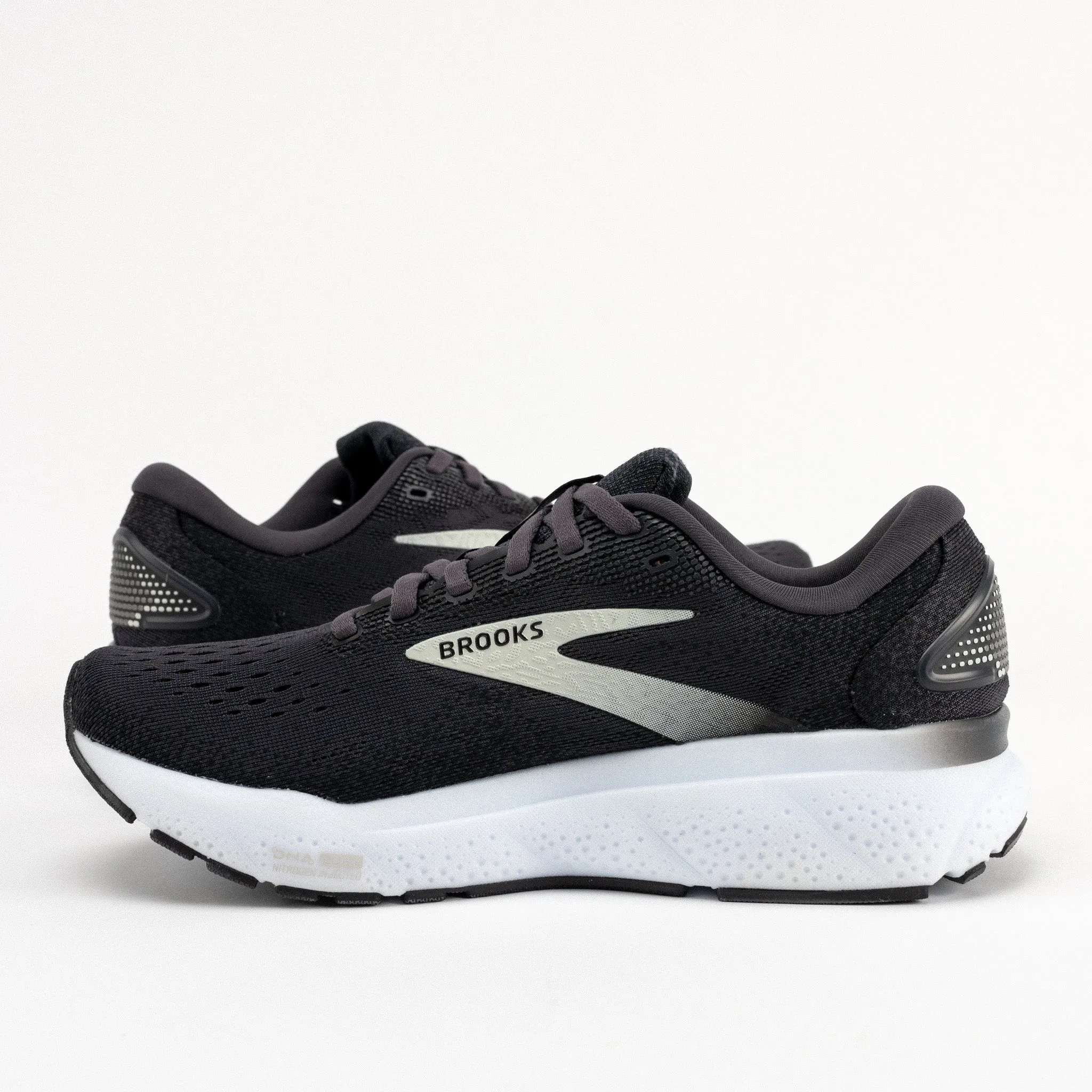 GHOST 16 WOMEN'S - BLACK - MESH