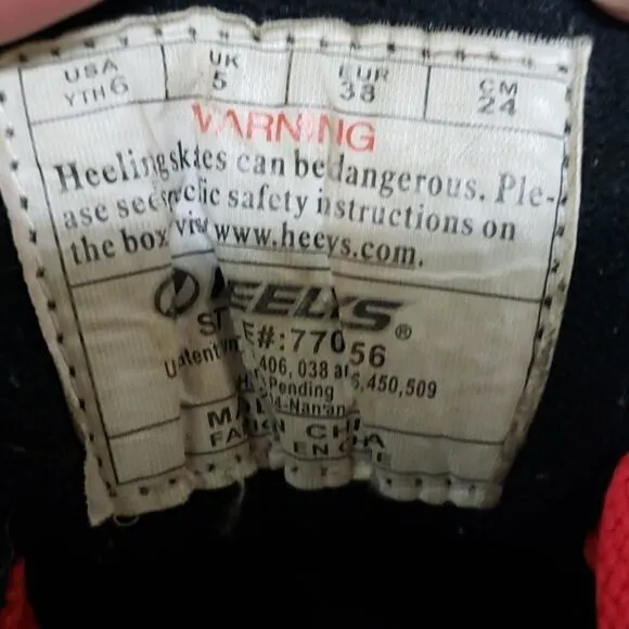 HEELYS SKATE SHOES, SIZE 6
