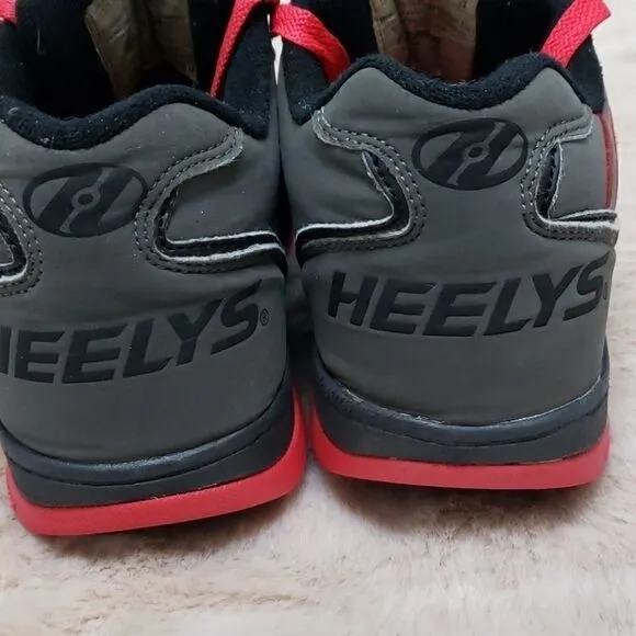 HEELYS SKATE SHOES, SIZE 6