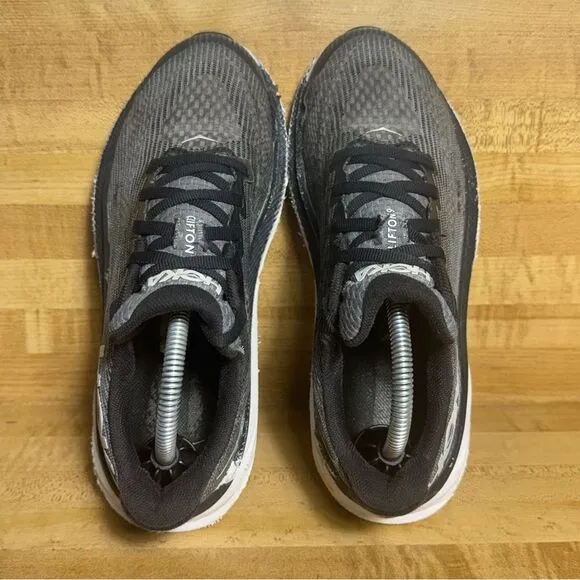 Hoka One One Y Clifton 9 Shoes Youth Size 4 MD 1131170-BWHT Black White