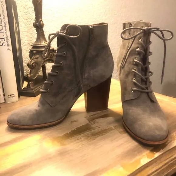 KORK-EASE Elfa Booties Lace Up Grey Suede Heeled Ankle Boot SZ 9.5
