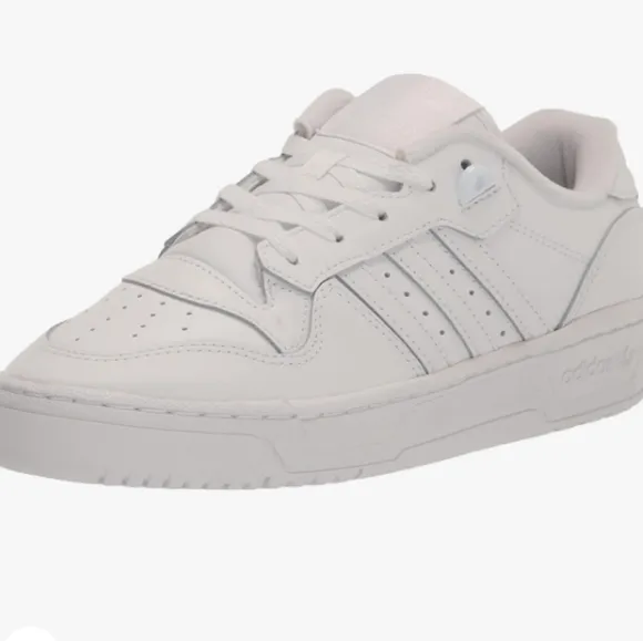 Men's Adidas Rivalry size 9.5