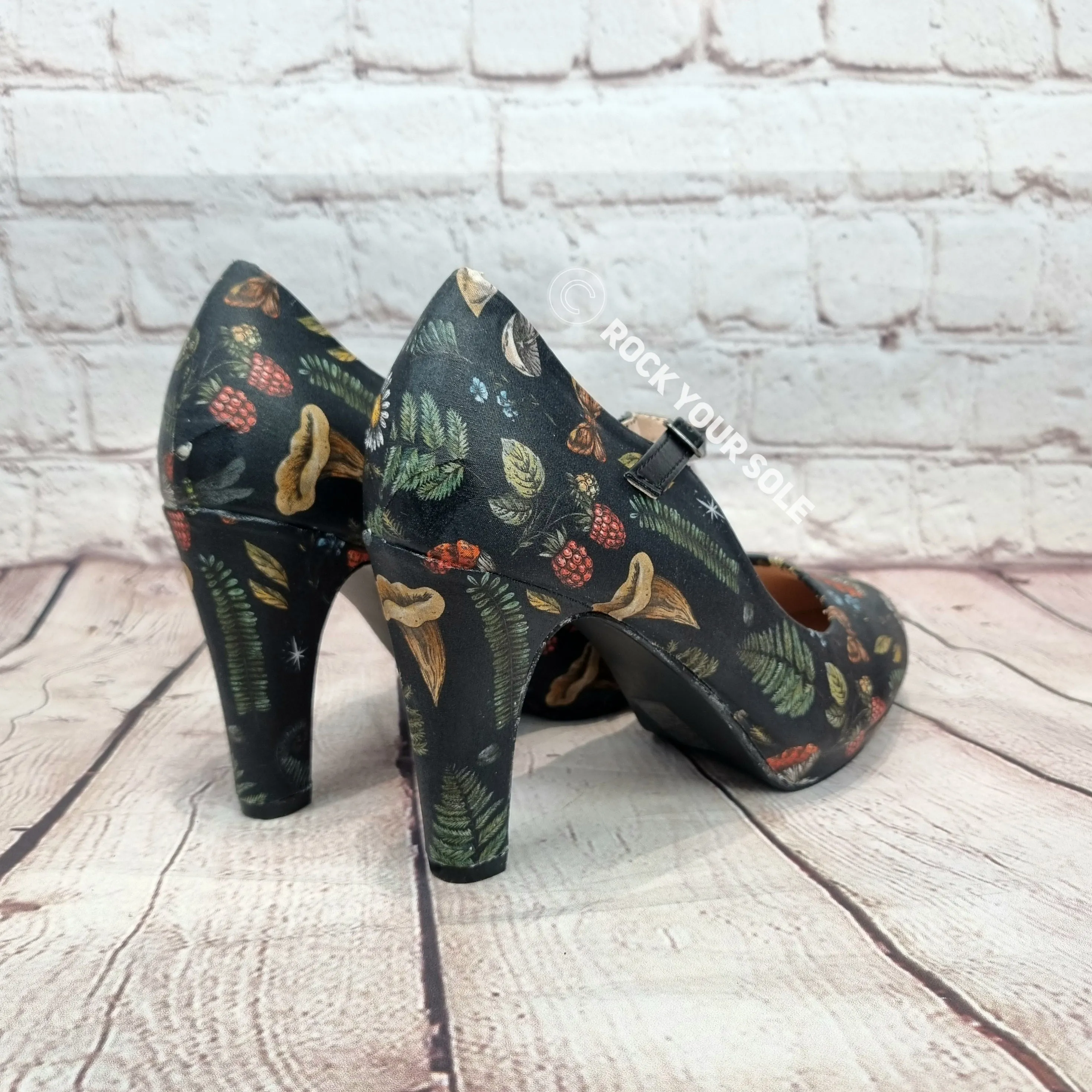 Nature Mushrooms 4inch heels with staps