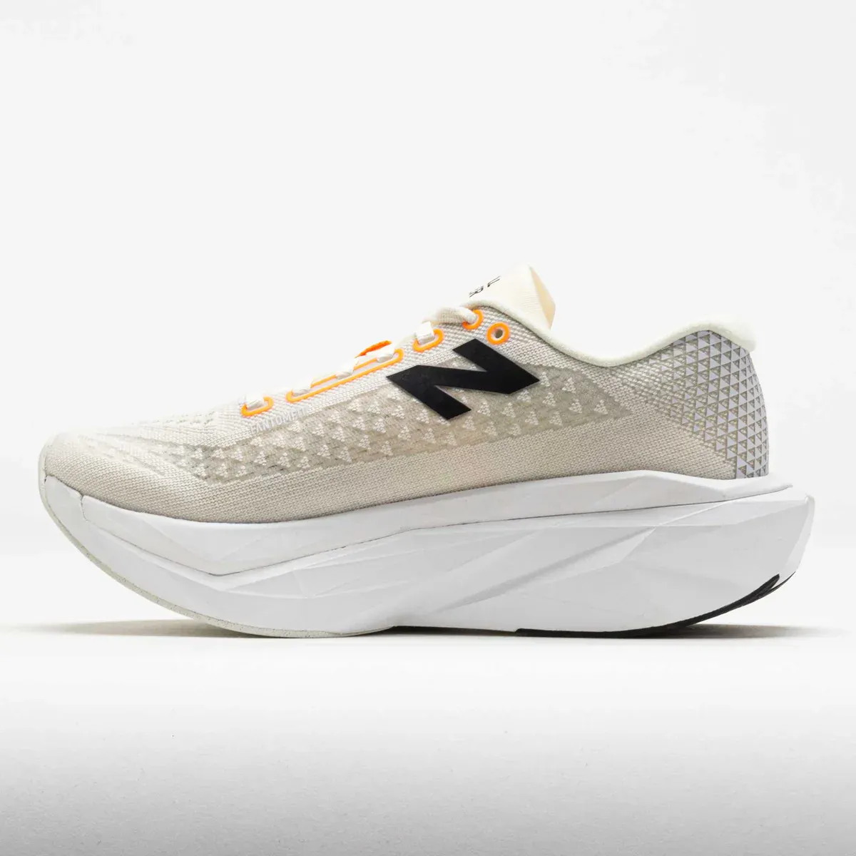 New Balance Women FuelCell SuperComp Trainer V3 - Angora / Mango
