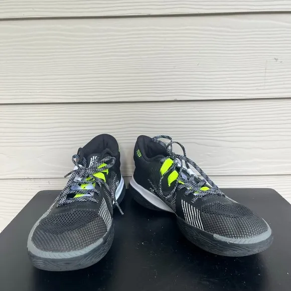 Nike Men's Kyrie Flytrap Black and White Shoes Sneakers Sz 9.5 Style CZ4100-002