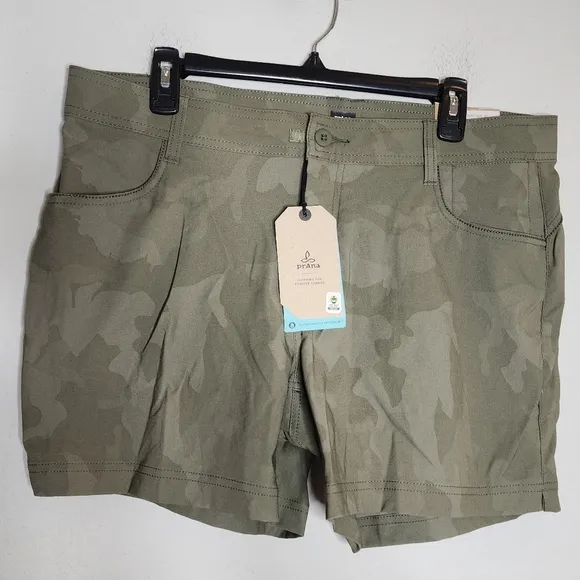 NWT Prana Halle Short ll 5&quot; Green Sage Camo.  Women's size 14.