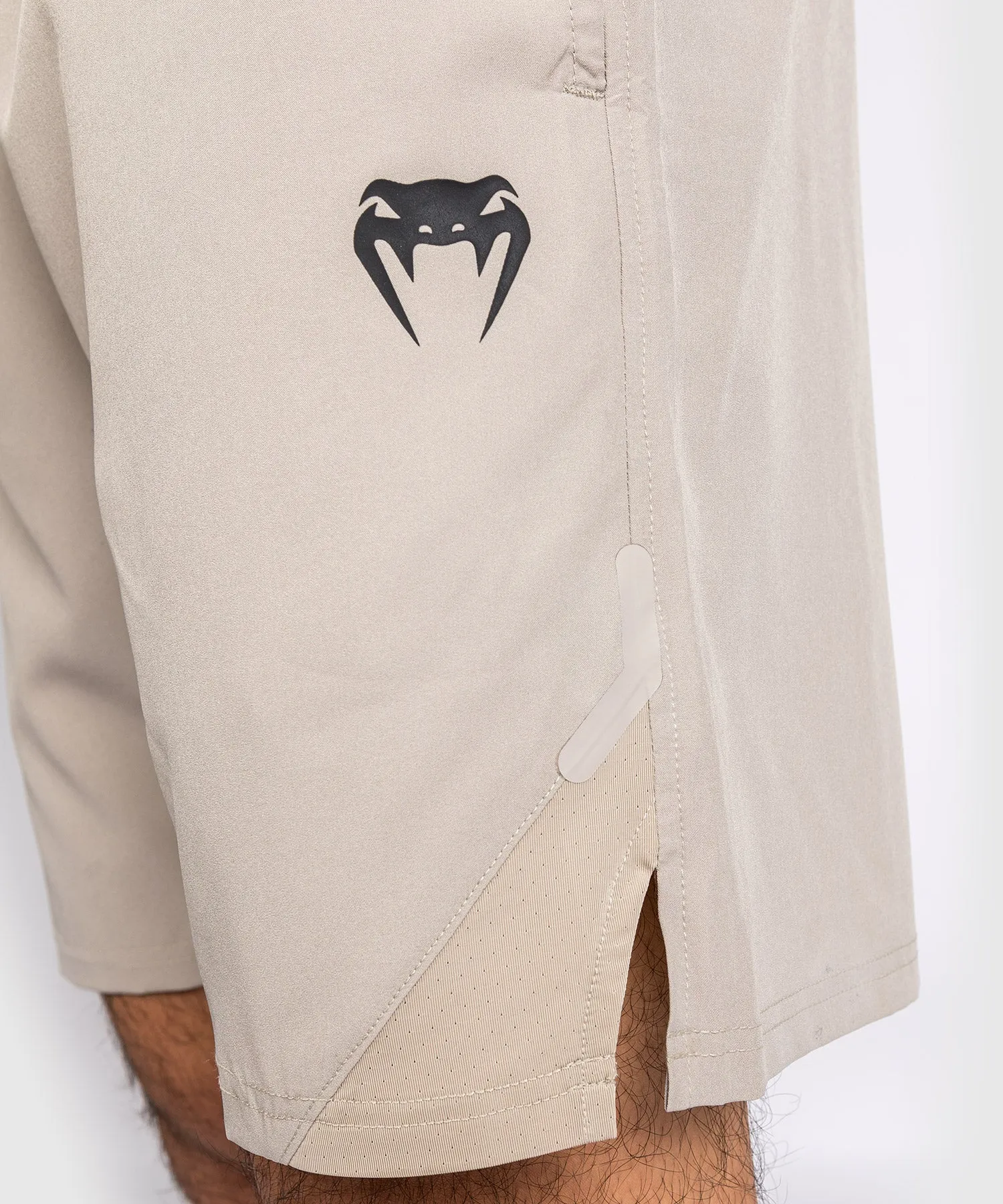 Pantaloncini da allenamento Venum G-Fit Air - Sabbia