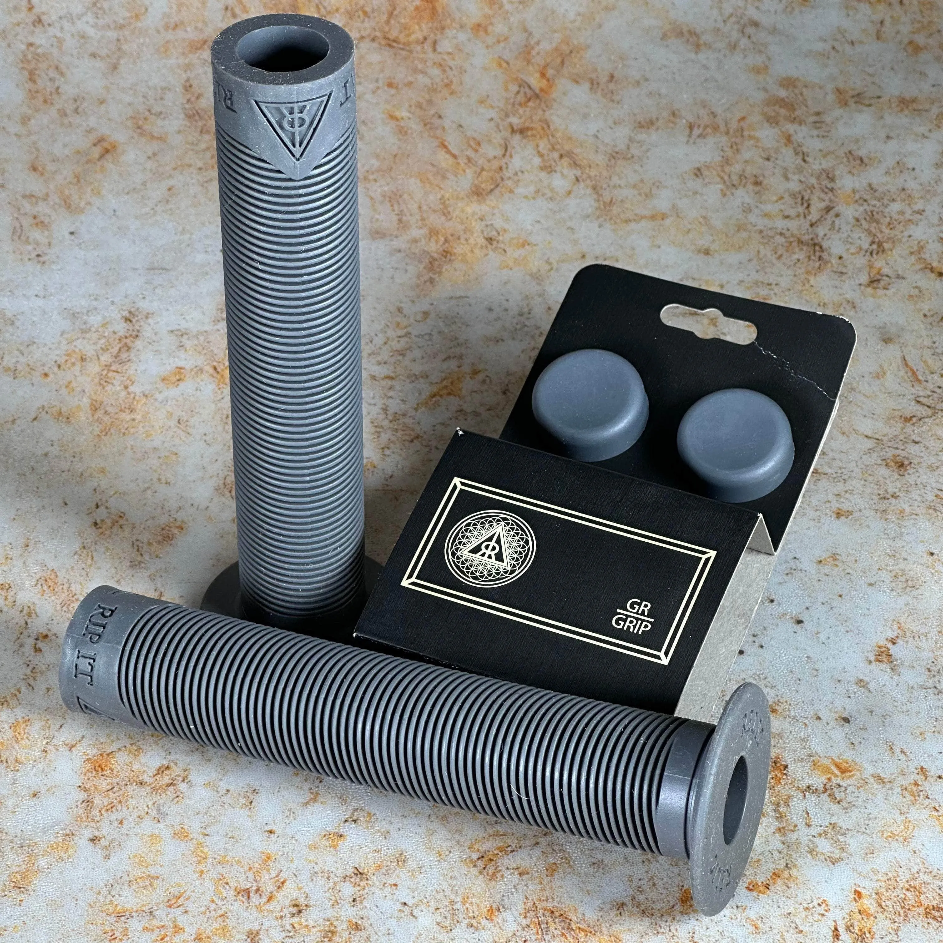 Relic GR Grips
