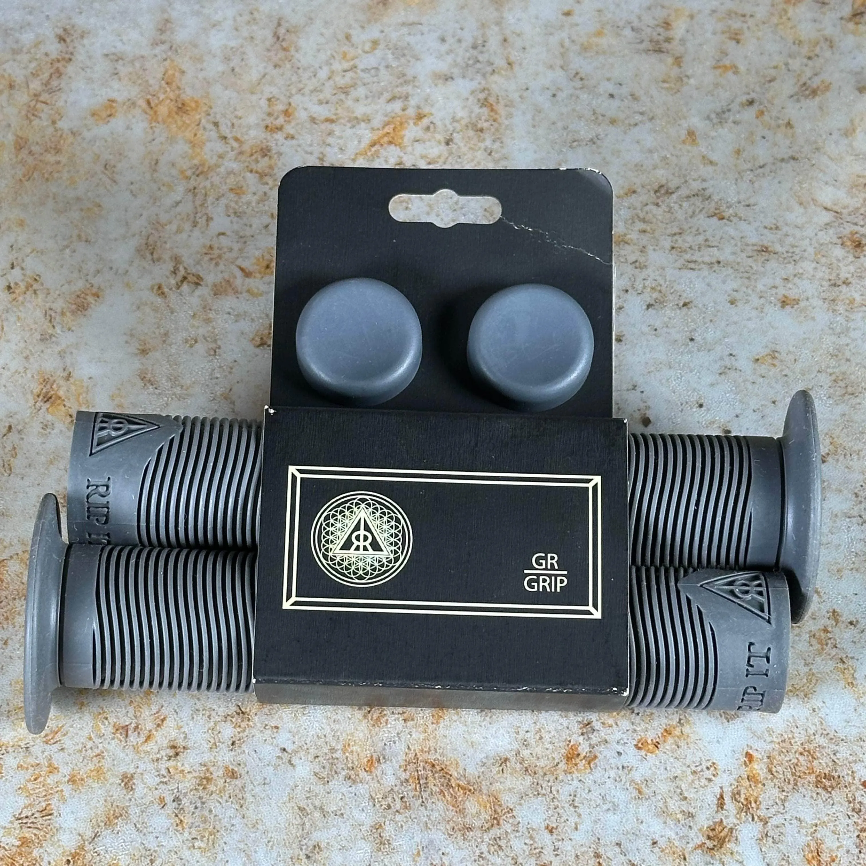 Relic GR Grips