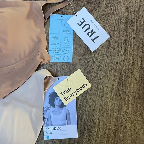 Set of 2 NWT True &amp; Co Lift Full Cup Adjustable Strap and Wide Strap Scoop Sz S