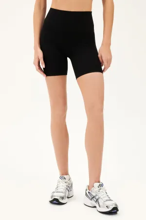 Sprint High Waist 6" Rigor Short - Black