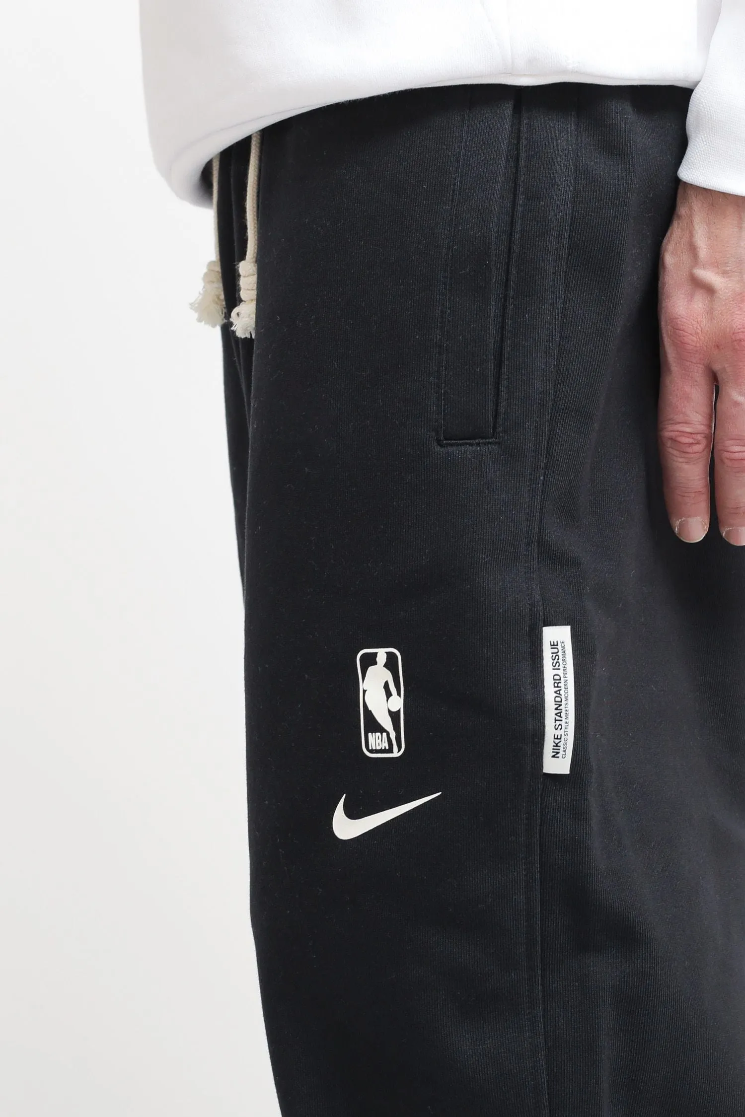 Standard Fit - Black