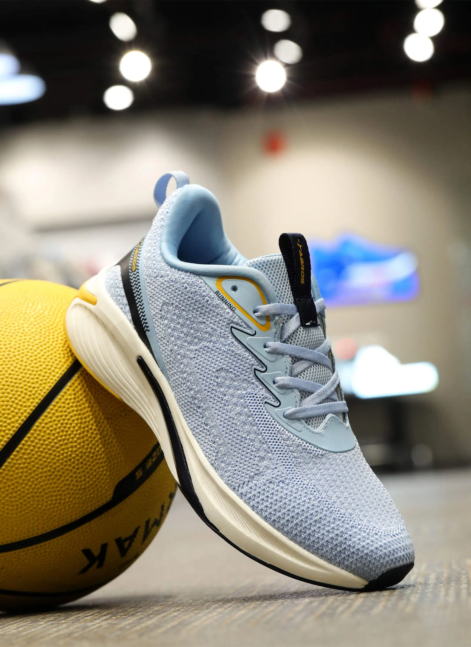 Stare-On Lightweight Anti-Skid Sports Shoes for Men