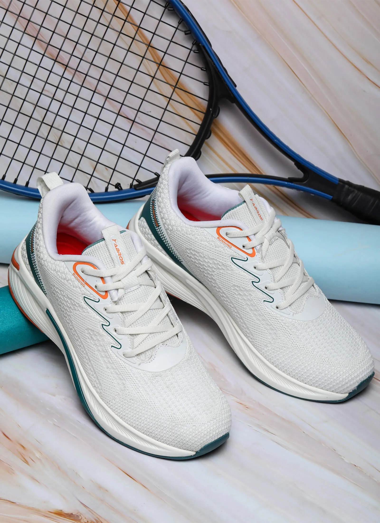 Stare-On Lightweight Anti-Skid Sports Shoes for Men