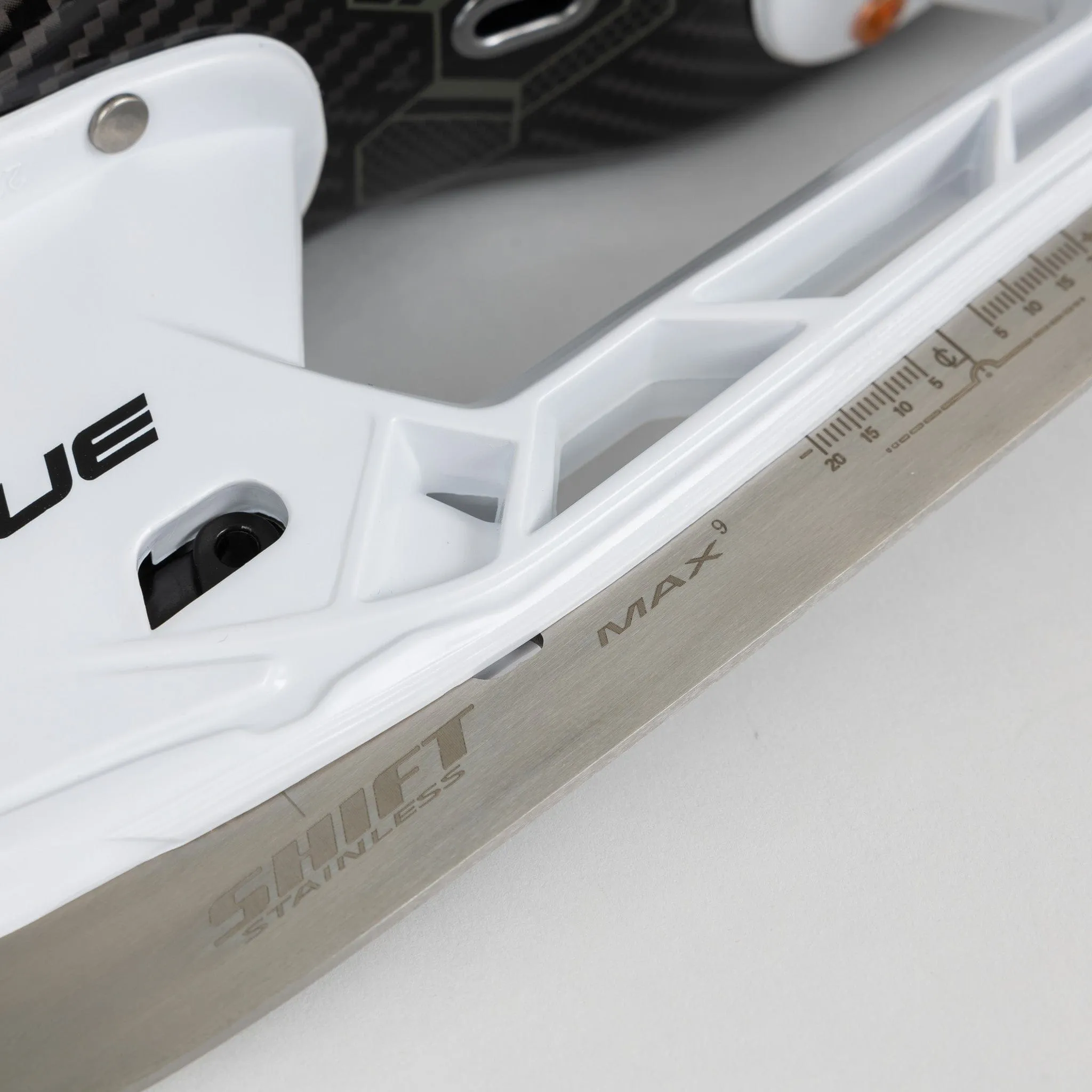 TRUE Catalyst ARC Intermediate Hockey Skates