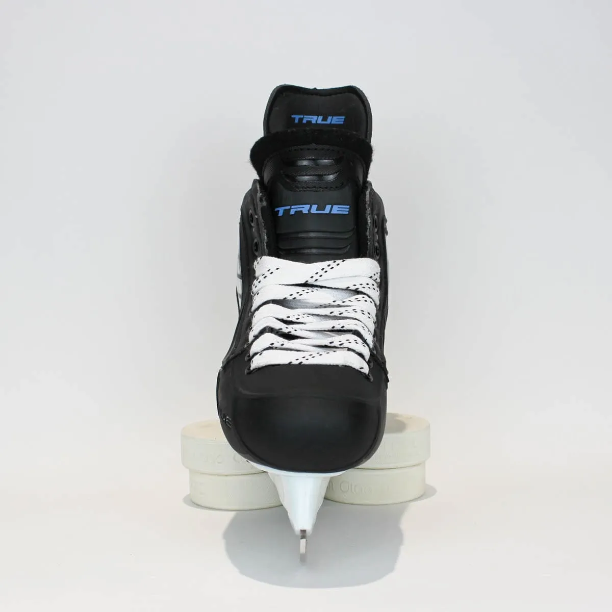 TRUE Player Junior Hockey Skates - Pro Stock - VH Holder - Felt Liner - Size 5