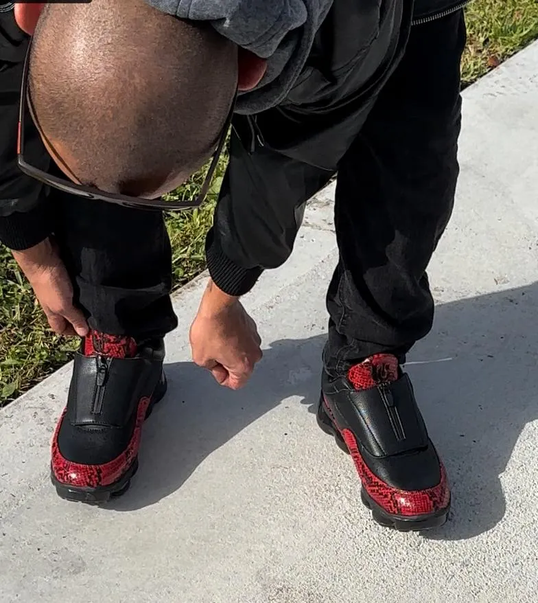 UC Black & Red "Viper"
