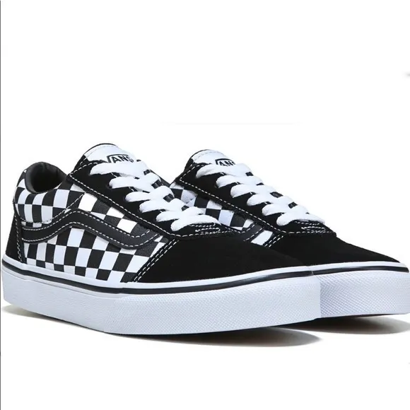 VANS Kids' Ward Low Top Sneaker /Big Kid