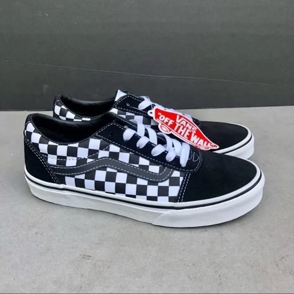 VANS Kids' Ward Low Top Sneaker /Big Kid