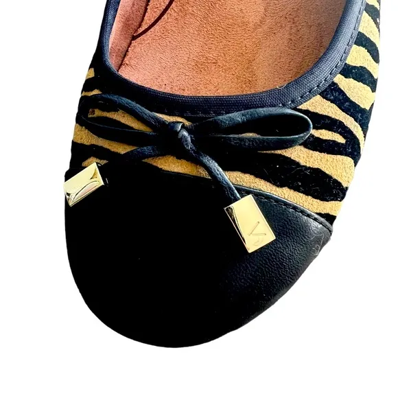 Vionic ladies ballet flat style leather Minna  tiger print size 8 excell…
