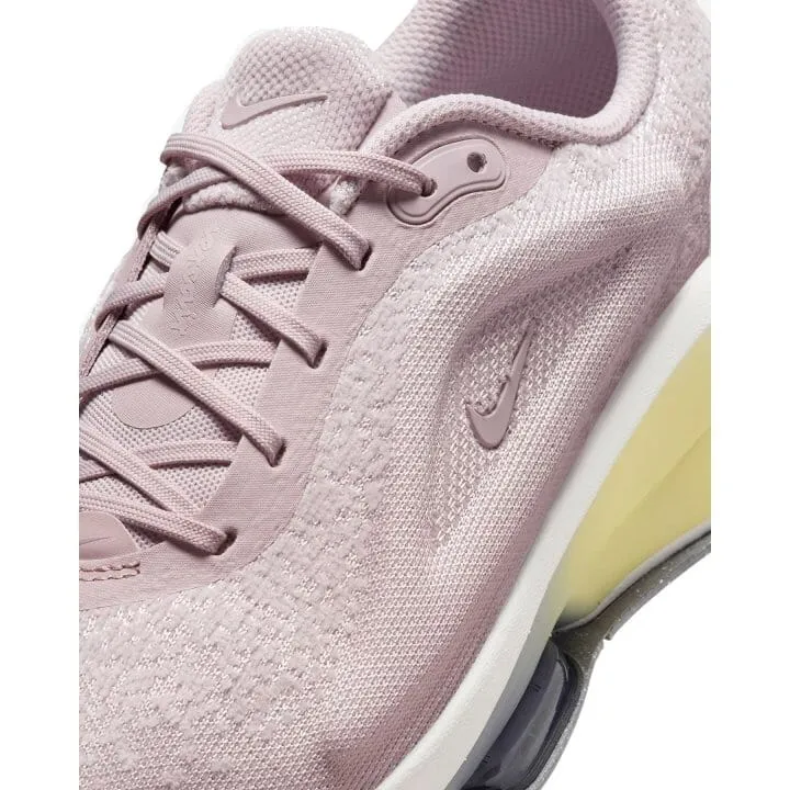 W NIKE VERSAIR